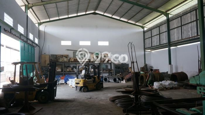 Gudang di Pakuhaji, Luas 1384m², Kawasan Bisnis, Strategis Gudang di Pakuhaji, Luas 1384m², Kawasan Bisnis, Strategis