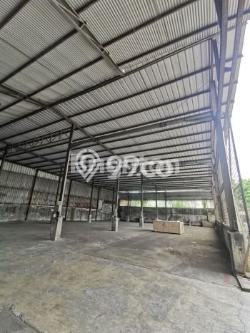 Gudang untuk Disewa di Pusat Jakarta Barat Luas Bangunan 704m2 Gudang untuk Disewa di Pusat Jakarta Barat Luas Bangunan 704m2