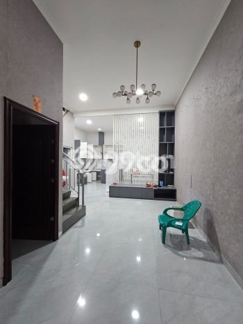 Rumah Lingkungan Asri kawasan Citra Garden, Jakarta Barat, LT 90m² Bangunan 200m² Rumah Lingkungan Asri kawasan Citra Garden, Jakarta Barat, LT 90m² Bangunan 200m²