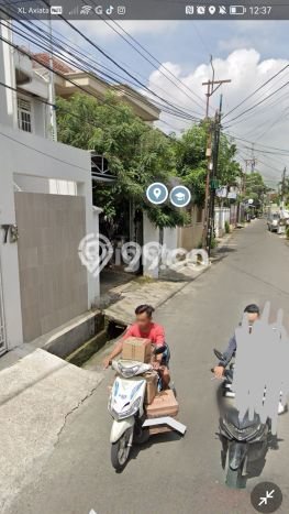 For Sale Rumah 5 Kamar Lokasi Ideal Nyaman dan Strategis di Kebon Jeruk For Sale Rumah 5 Kamar Lokasi Ideal Nyaman dan Strategis di Kebon Jeruk