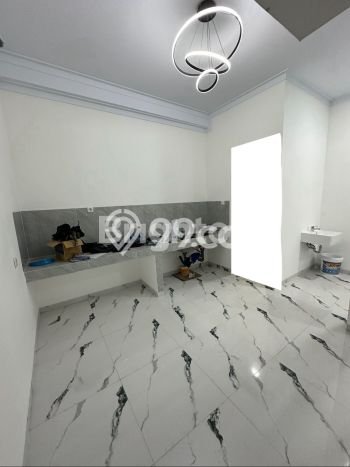 Rumah Elit LB 195m2 Siap Pakai Desain Elegan di Tanjung Duren, Jakarta Barat Rumah Elit LB 195m2 Siap Pakai Desain Elegan di Tanjung Duren, Jakarta Barat