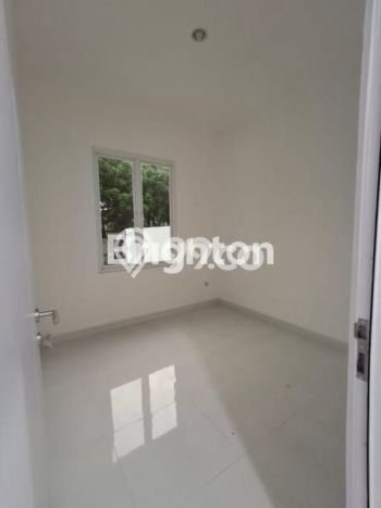 Rumah Strategis Modern Lb 120m2 di Meruya, Jakarta Barat Rumah Strategis Modern Lb 120m2 di Meruya, Jakarta Barat