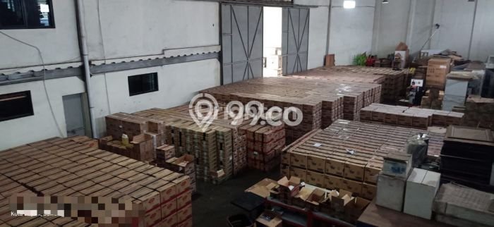 Unit Gudang Dijual di Cimanggis Depok Luas Bangunan 903m2 Unit Gudang Dijual di Cimanggis Depok Luas Bangunan 903m2