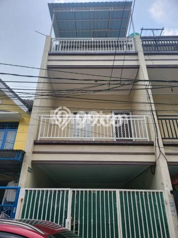 Rumah Strategis Minimalis Lb 120m2 di Cengkareng, Jakarta Barat Rumah Strategis Minimalis Lb 120m2 di Cengkareng, Jakarta Barat