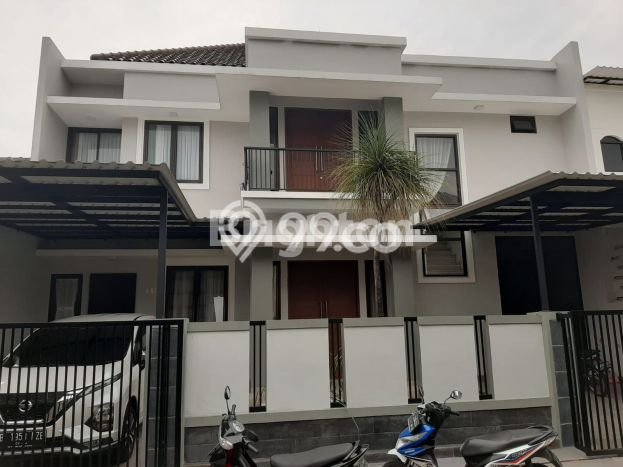 For Sale! Luxury House LT 180m2 Desain Elegan di Tangerang Kota For Sale! Luxury House LT 180m2 Desain Elegan di Tangerang Kota