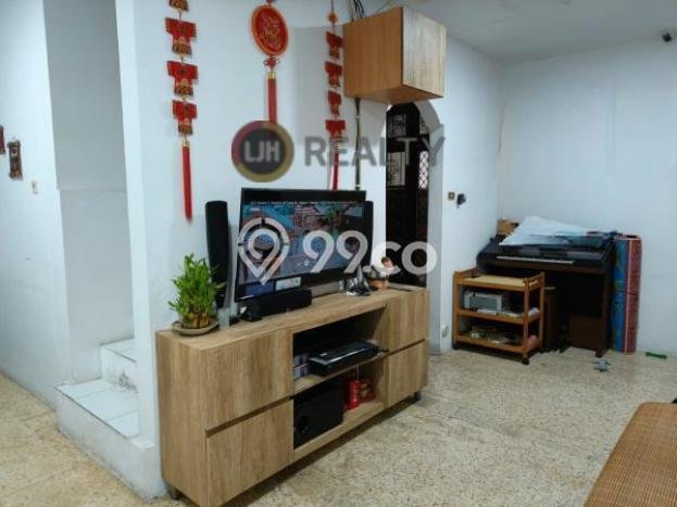 Jual Rumah Mewah Elegan Dengan View Eksklusif di Tomang, Jakarta Barat Jual Rumah Mewah Elegan Dengan View Eksklusif di Tomang, Jakarta Barat
