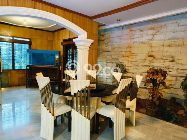 Dijual Rumah Mewah Elegan Dengan View Cantik di Tomang, Jakarta Barat Dijual Rumah Mewah Elegan Dengan View Cantik di Tomang, Jakarta Barat