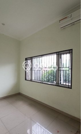 Rumah Luxury Modern Siap Huni di Tomang Jakarta Barat Rumah Luxury Modern Siap Huni di Tomang Jakarta Barat