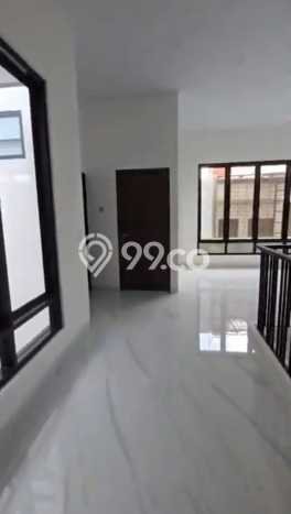 Jual Rumah Mewah Megah Dengan View Cantik di Villa Meruya, Jakarta Barat Jual Rumah Mewah Megah Dengan View Cantik di Villa Meruya, Jakarta Barat