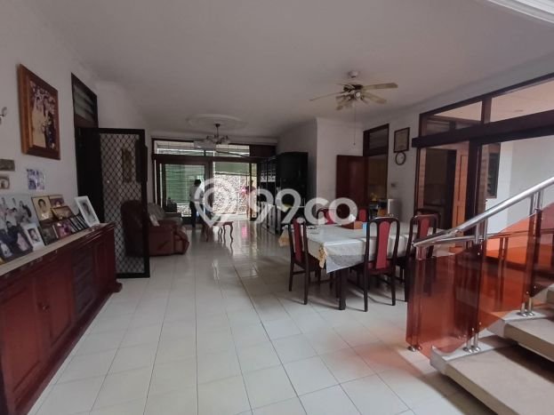 Rumah Area Strategis kawasan Tomang, Jakarta Barat, Luas 324m² LB 400m² Rumah Area Strategis kawasan Tomang, Jakarta Barat, Luas 324m² LB 400m²