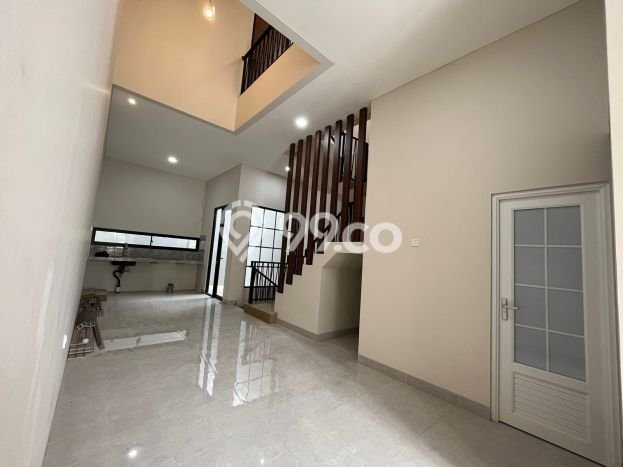 Rumah Elit Modern Tanpa Renovasi di Tomang Jakarta Barat Rumah Elit Modern Tanpa Renovasi di Tomang Jakarta Barat