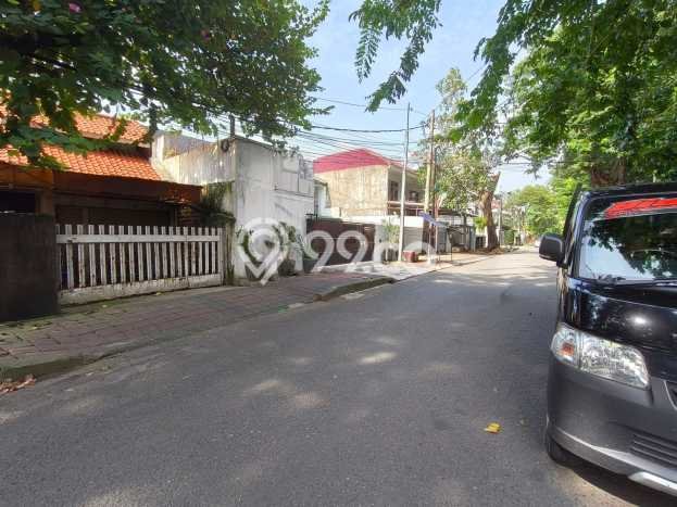 Rumah Elit LB 200m2 Siap Pakai Desain Elegan di Tomang, Jakarta Barat Rumah Elit LB 200m2 Siap Pakai Desain Elegan di Tomang, Jakarta Barat