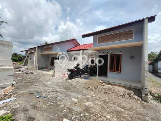 Rumah Modern LB/LT 50m2/102m2 Dijual di Sleman, Yogyakarta Rumah Modern LB/LT 50m2/102m2 Dijual di Sleman, Yogyakarta