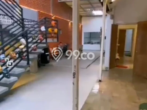 Unit Kantor disewakan di Pakualaman Yogyakarta dengan LT 300m2 / LB 230m2 Unit Kantor disewakan di Pakualaman Yogyakarta dengan LT 300m2 / LB 230m2