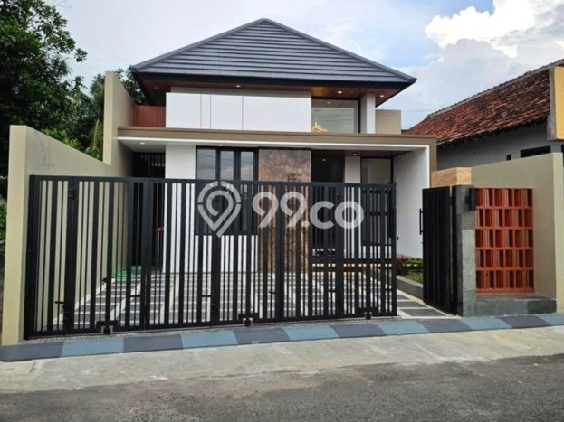 Siap Huni Rumah Minimalis & Modern LB 120m2 di Sleman Siap Huni Rumah Minimalis & Modern LB 120m2 di Sleman