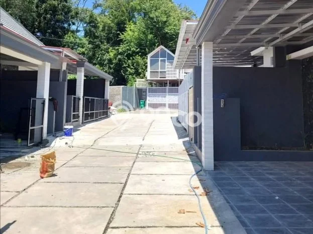 Rumah Modern 3 KT di Sleman Yogyakarta Unfurnished Rumah Modern 3 KT di Sleman Yogyakarta Unfurnished