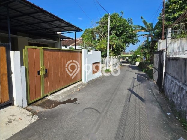 Dijual Rumah Eksklusif 3 KT di Sleman, Yogyakarta Dijual Rumah Eksklusif 3 KT di Sleman, Yogyakarta