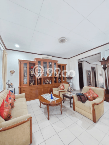 Siap Huni Hunian Elit 7 Kamar di Cilandak Dekat ke Mana Pun Siap Huni Hunian Elit 7 Kamar di Cilandak Dekat ke Mana Pun
