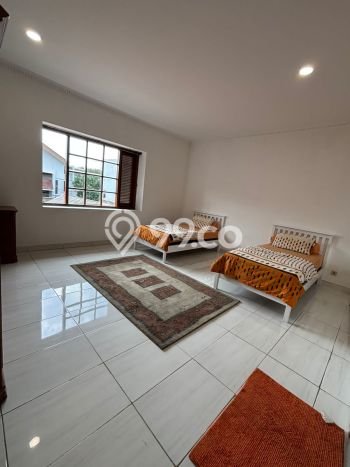 Rumah Disewakan Jakarta Selatan LT 350m2 LB 600m2 Area Pejaten Rumah Disewakan Jakarta Selatan LT 350m2 LB 600m2 Area Pejaten