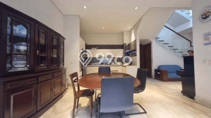 Disewakan Rumah Strategis LT 400m2 / LB 400m2 di Pondok Indah, Jakarta Selatan Disewakan Rumah Strategis LT 400m2 / LB 400m2 di Pondok Indah, Jakarta Selatan
