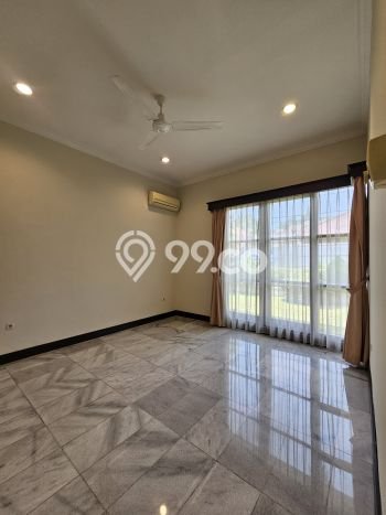 Rumah Elit Modern Tanpa Renovasi di Cipete Jakarta Selatan Rumah Elit Modern Tanpa Renovasi di Cipete Jakarta Selatan