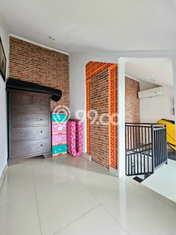 Rumah Elit LB 150m2 Siap Pakai Desain Elegan di Pondok Labu, Jakarta Selatan Rumah Elit LB 150m2 Siap Pakai Desain Elegan di Pondok Labu, Jakarta Selatan