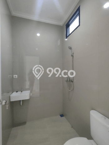 For Sale Rumah 3 Kamar Lokasi Ideal Nyaman dan Strategis di Cinere For Sale Rumah 3 Kamar Lokasi Ideal Nyaman dan Strategis di Cinere