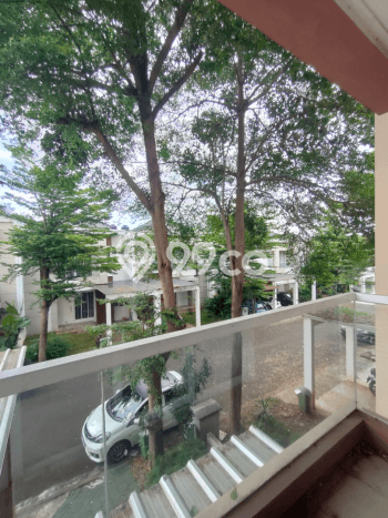 Ready to Use! Luxury House LT 144m2 Desain Elegan di Lebak Bulus Ready to Use! Luxury House LT 144m2 Desain Elegan di Lebak Bulus