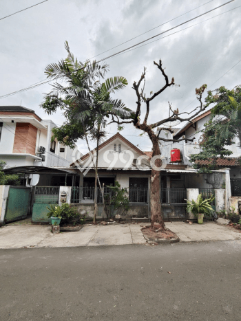 Rumah Eksklusif Siap Huni LT 222m2 di Kebayoran Baru, Jakarta Selatan Rumah Eksklusif Siap Huni LT 222m2 di Kebayoran Baru, Jakarta Selatan