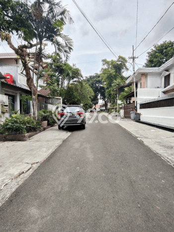 Rumah Eksklusif Siap Huni LT 222m2 di Kebayoran Baru, Jakarta Selatan Rumah Eksklusif Siap Huni LT 222m2 di Kebayoran Baru, Jakarta Selatan