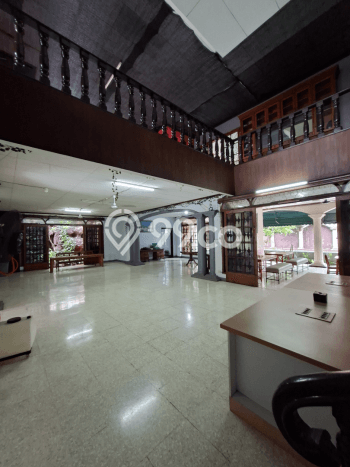 Hunian Mewah LB 806m2 Siap Pakai Desain Elegan di Kemang, Jakarta Selatan Hunian Mewah LB 806m2 Siap Pakai Desain Elegan di Kemang, Jakarta Selatan