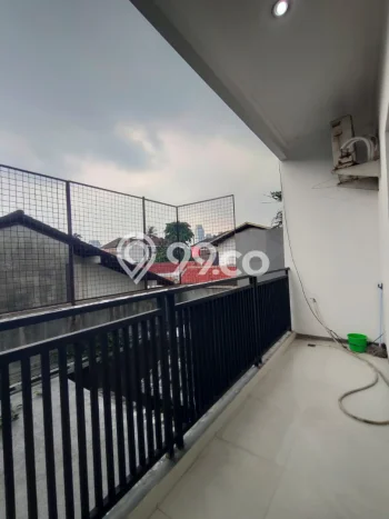 Lokasi strategis! Rumah siap pakai disewakan di Kebayoran Baru LB 150m2 Lokasi strategis! Rumah siap pakai disewakan di Kebayoran Baru LB 150m2