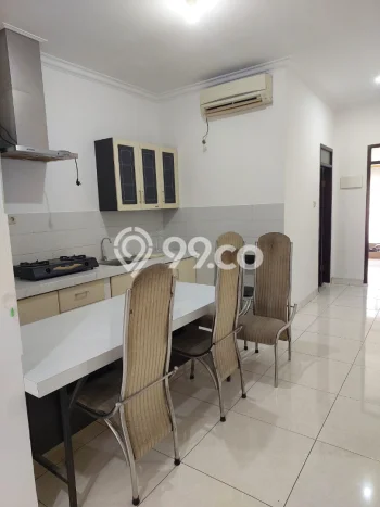 Lokasi strategis! Rumah siap pakai disewakan di Kebayoran Baru LB 150m2 Lokasi strategis! Rumah siap pakai disewakan di Kebayoran Baru LB 150m2