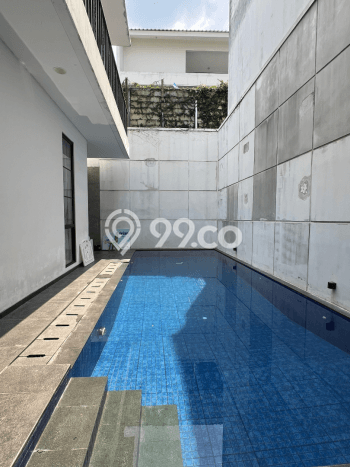Lokasi terbaik! Rumah siap pakai dikontrakkan di Cilandak LB 420m2 Lokasi terbaik! Rumah siap pakai dikontrakkan di Cilandak LB 420m2