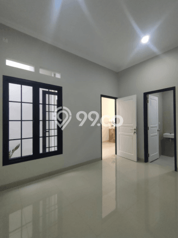 For Sale Rumah 3 Kamar Lokasi Ideal Nyaman dan Strategis di Cinere For Sale Rumah 3 Kamar Lokasi Ideal Nyaman dan Strategis di Cinere