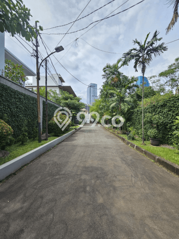 Tanah Dijual Lokasi Strategis di Jakarta Selatan dengan Luas 1750m2 Tanah Dijual Lokasi Strategis di Jakarta Selatan dengan Luas 1750m2