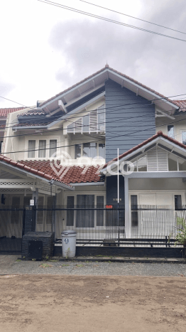 Rumah Elit Modern Tanpa Renovasi di Lebak Bulus Jakarta Selatan Rumah Elit Modern Tanpa Renovasi di Lebak Bulus Jakarta Selatan