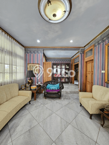 Jual Rumah Mewah Megah Dengan View Eksklusif di Lebak Bulus, Jakarta Selatan Jual Rumah Mewah Megah Dengan View Eksklusif di Lebak Bulus, Jakarta Selatan