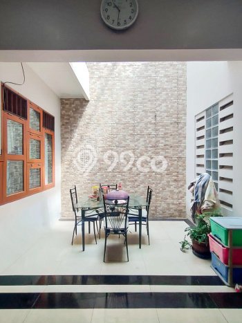 Rumah Mewah LB 160m2 Siap Huni Desain Elegan di Bintaro, Jakarta Selatan Rumah Mewah LB 160m2 Siap Huni Desain Elegan di Bintaro, Jakarta Selatan