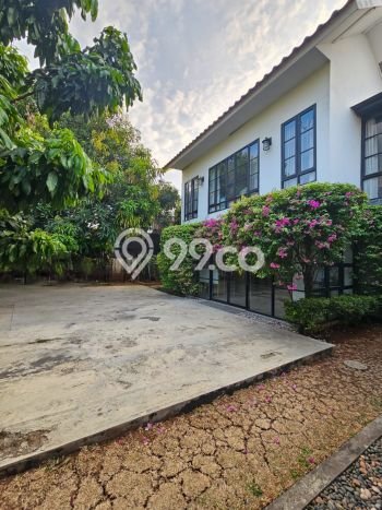Dijual Rumah Premium dengan Fasilitas Sekitar Lengkap di Kebayoran Lama, Jakarta Selatan Dijual Rumah Premium dengan Fasilitas Sekitar Lengkap di Kebayoran Lama, Jakarta Selatan
