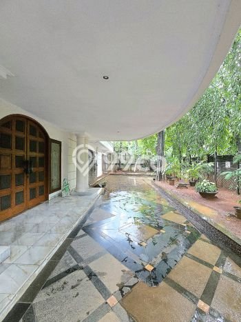 Siap Huni Rumah Mewah 5 Kamar di Menteng Dekat ke Mana Saja Siap Huni Rumah Mewah 5 Kamar di Menteng Dekat ke Mana Saja
