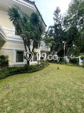 For Sale! Premium House LT 850m2 Desain Elegan di Wijaya For Sale! Premium House LT 850m2 Desain Elegan di Wijaya