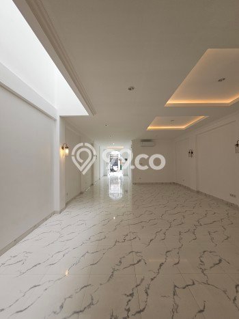 Rumah Elit Modern Siap Huni di Pondok Indah Jakarta Selatan Rumah Elit Modern Siap Huni di Pondok Indah Jakarta Selatan
