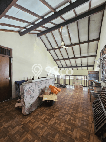 Siap Huni Rumah Mewah 5 Kamar di Kebayoran Baru Dekat ke Mana Pun Siap Huni Rumah Mewah 5 Kamar di Kebayoran Baru Dekat ke Mana Pun