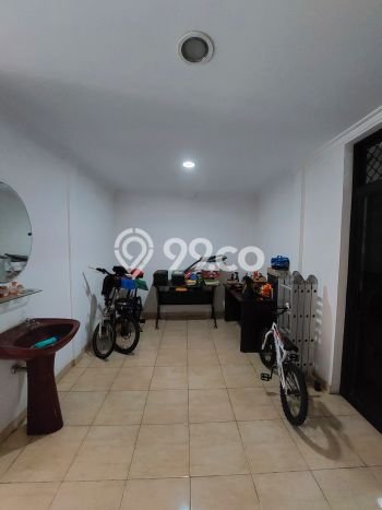 Rumah Elit Modern Tanpa Renovasi di Kayu Putih Jakarta Timur Rumah Elit Modern Tanpa Renovasi di Kayu Putih Jakarta Timur