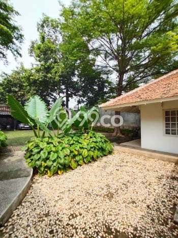 Hunian Eksklusif Siap Huni LT 923m2 di Mampang Prapatan, Jakarta Selatan Hunian Eksklusif Siap Huni LT 923m2 di Mampang Prapatan, Jakarta Selatan