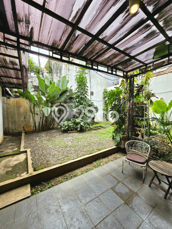 For Sale! Luxury House LT 230m2 Desain Elegan di Cipete For Sale! Luxury House LT 230m2 Desain Elegan di Cipete