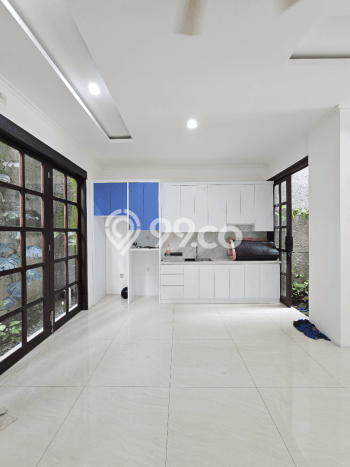 Rumah Mewah Dijual LT 102m2 di Cilandak, Jakarta Selatan Rumah Mewah Dijual LT 102m2 di Cilandak, Jakarta Selatan
