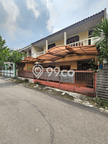 Peluang Investasi! Rumah Kost Dijual di Kebayoran Baru, Jakarta Selatan, 15 KT, 3 KM, Luas 200m2 Peluang Investasi! Rumah Kost Dijual di Kebayoran Baru, Jakarta Selatan, 15 KT, 3 KM, Luas 200m2
