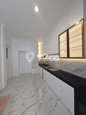 Rumah Elit Modern Siap Huni di Pondok Indah Jakarta Selatan Rumah Elit Modern Siap Huni di Pondok Indah Jakarta Selatan